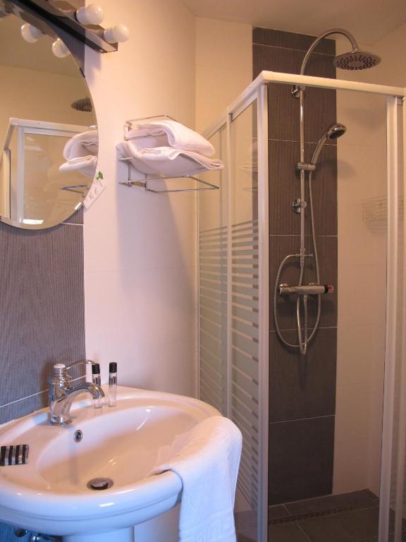ホテル A Fleur De Couette Auvelais 部屋 写真